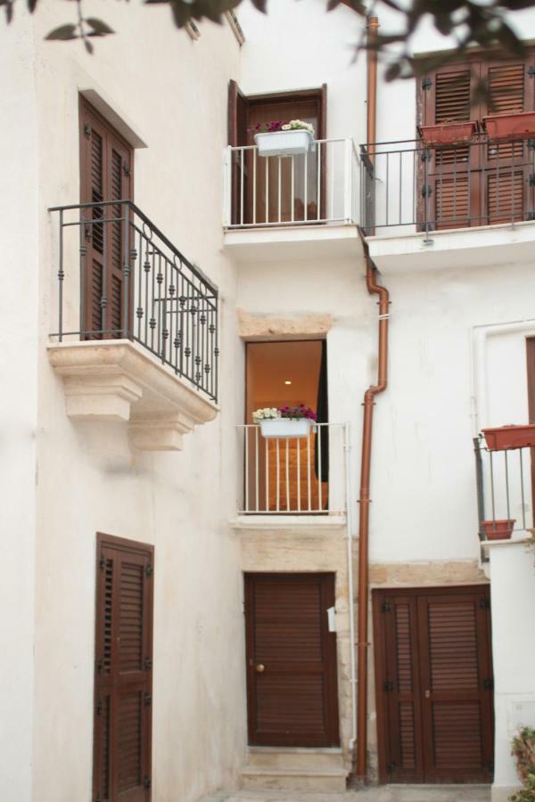 Old Tuff Apartments Polignano a Mare Eksteriør bilde